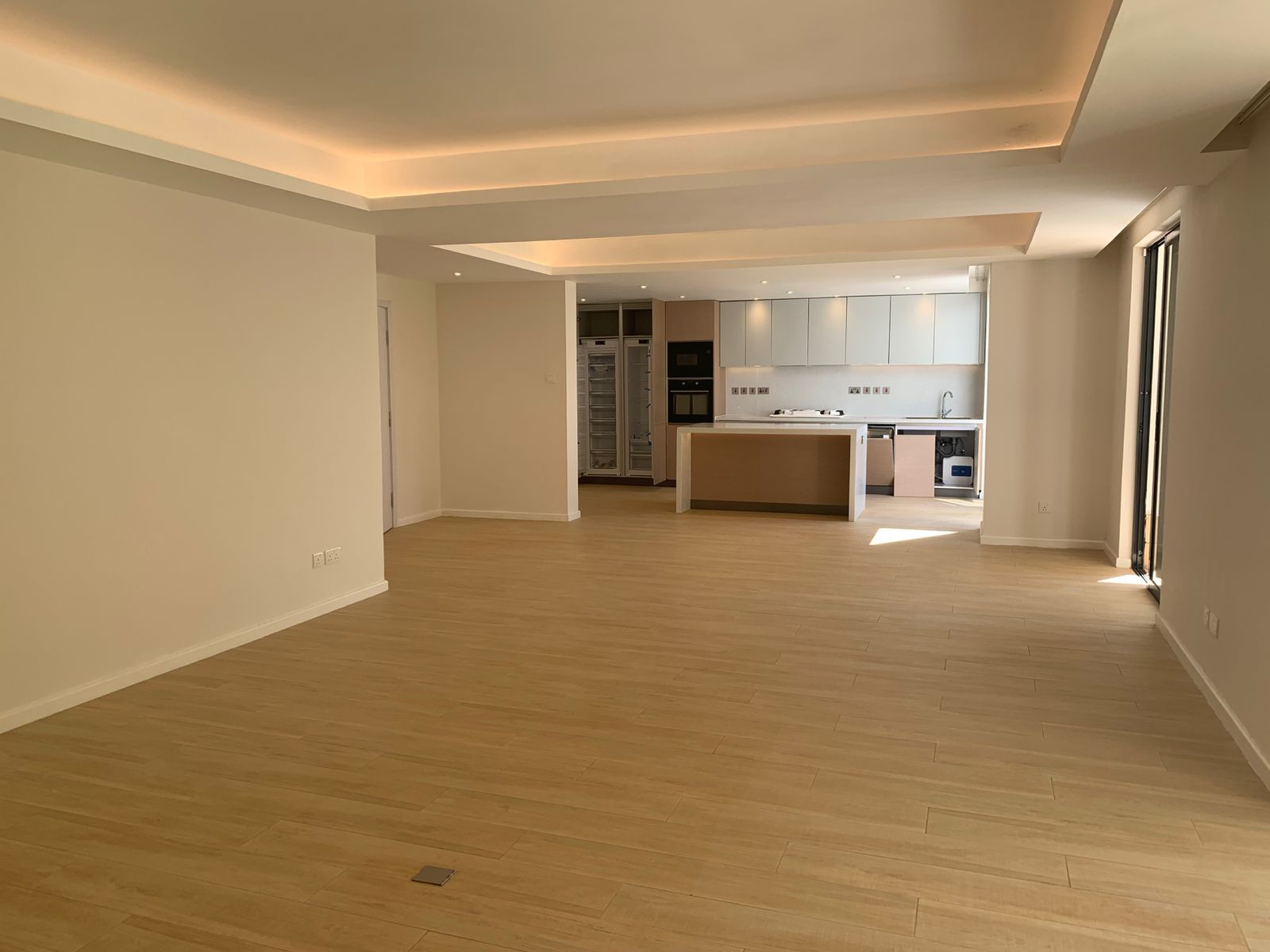 Elegant 5-Bedroom Townhouse for Rent in Kyuna
