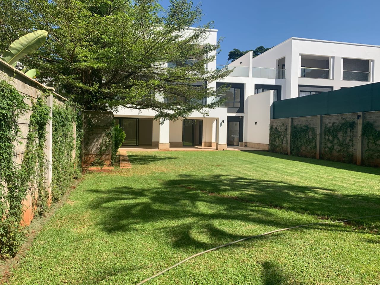 Elegant 5-Bedroom Townhouse for Rent in Kyuna