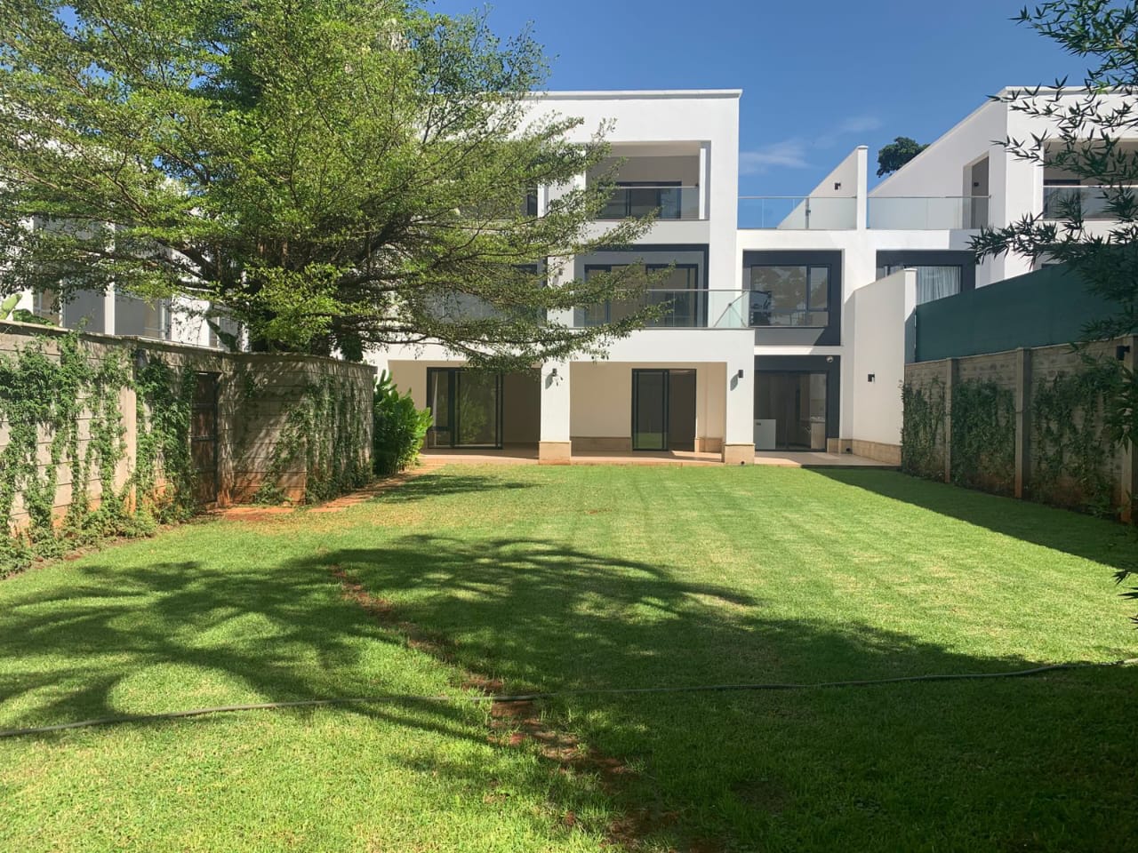 Elegant 5-Bedroom Townhouse for Rent in Kyuna