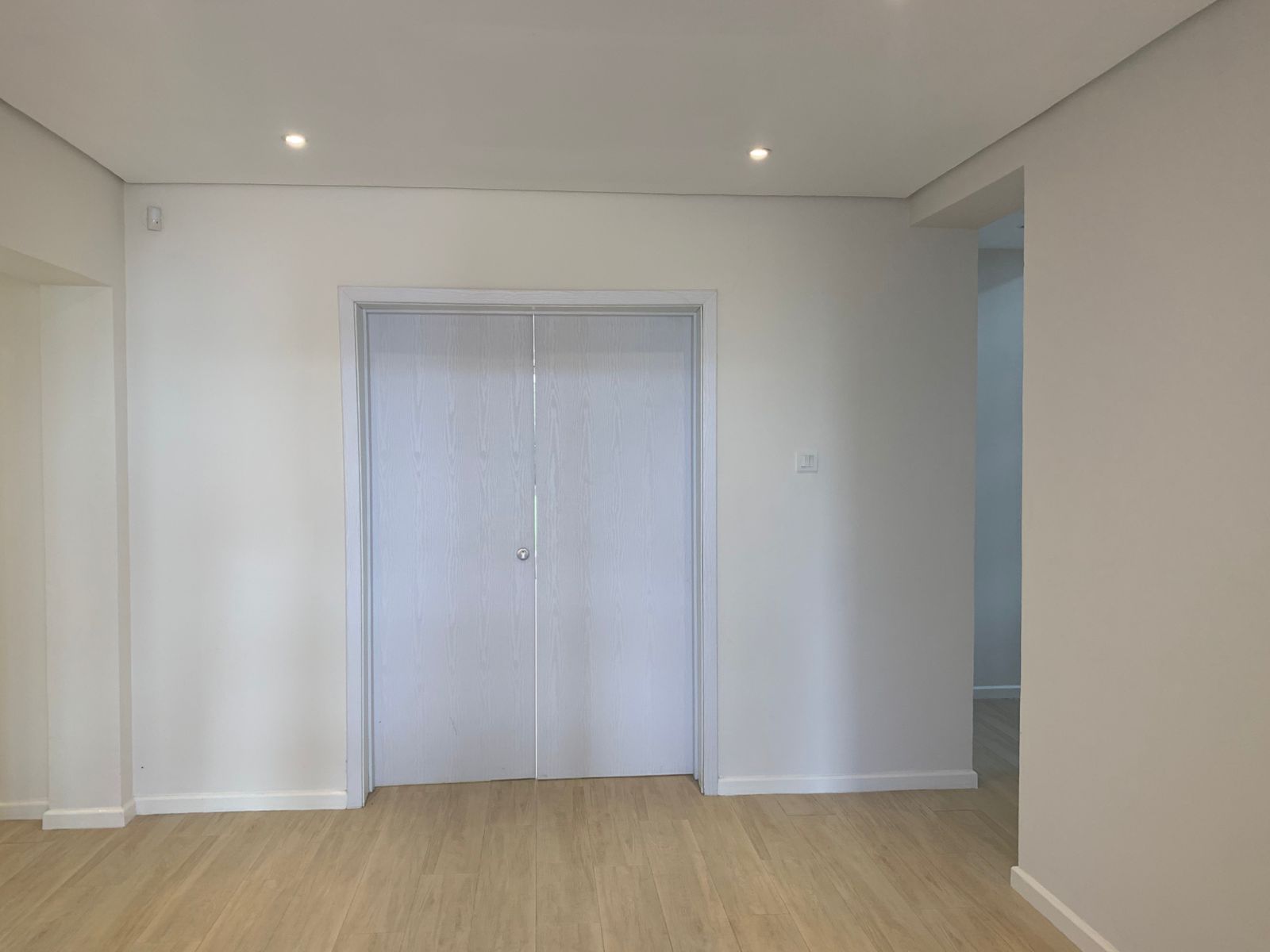 Elegant 5-Bedroom Townhouse for Rent in Kyuna