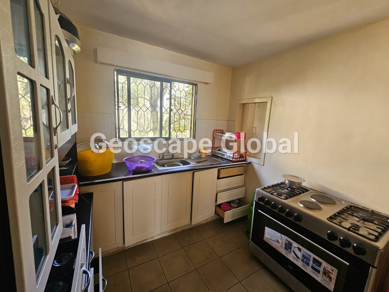 Spacious 3-Bedroom Apartment for Sale in Nyayo Embakasi