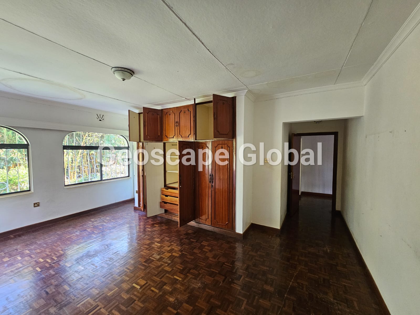 Kyuna – Charming Five-Bedroom Cottage for Rent