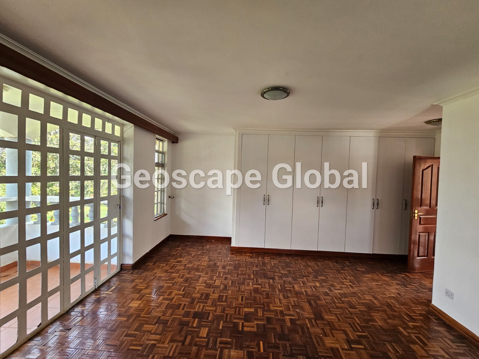 For Rent: 4-Bedroom Villa in Nyari