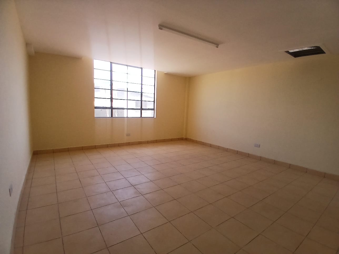 5,167 SQ FT WAREHOUSE FOR SALE – ATHIRIVER