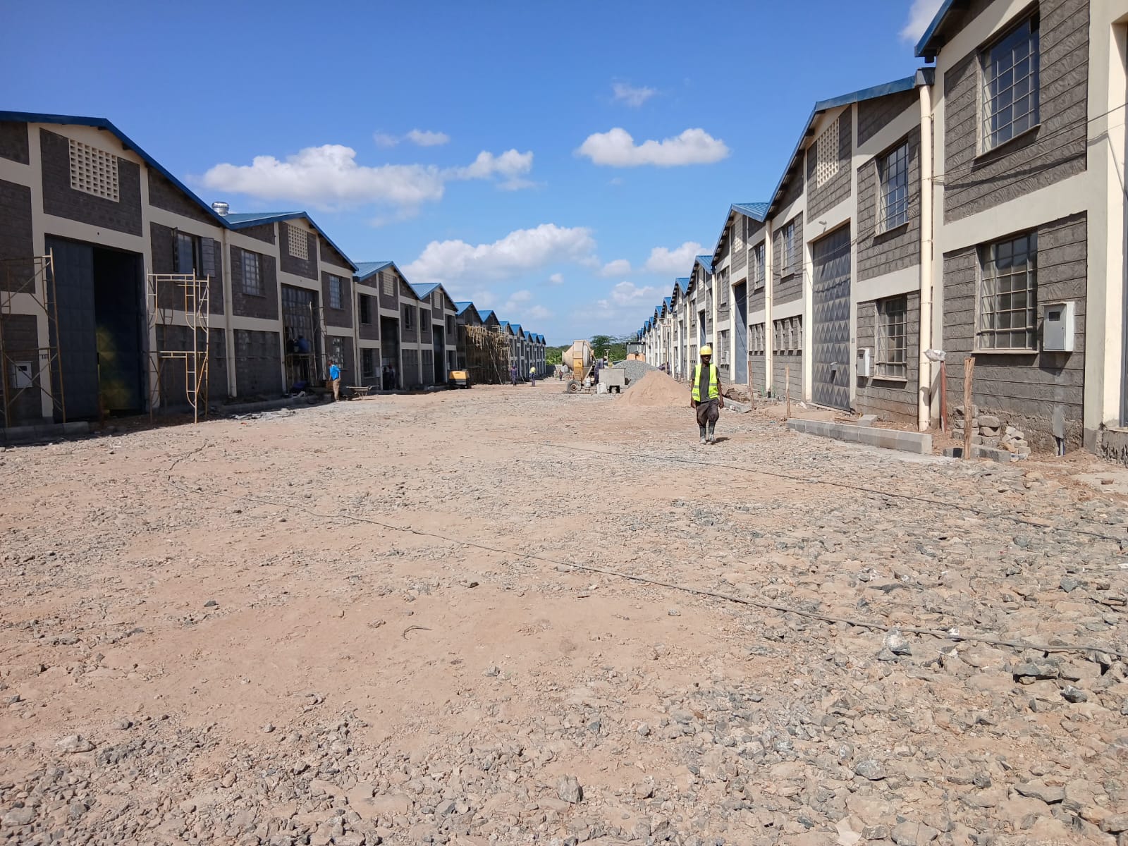 6,136 SQ FT WAREHOUSE FOR SALE – ATHIRIVER
