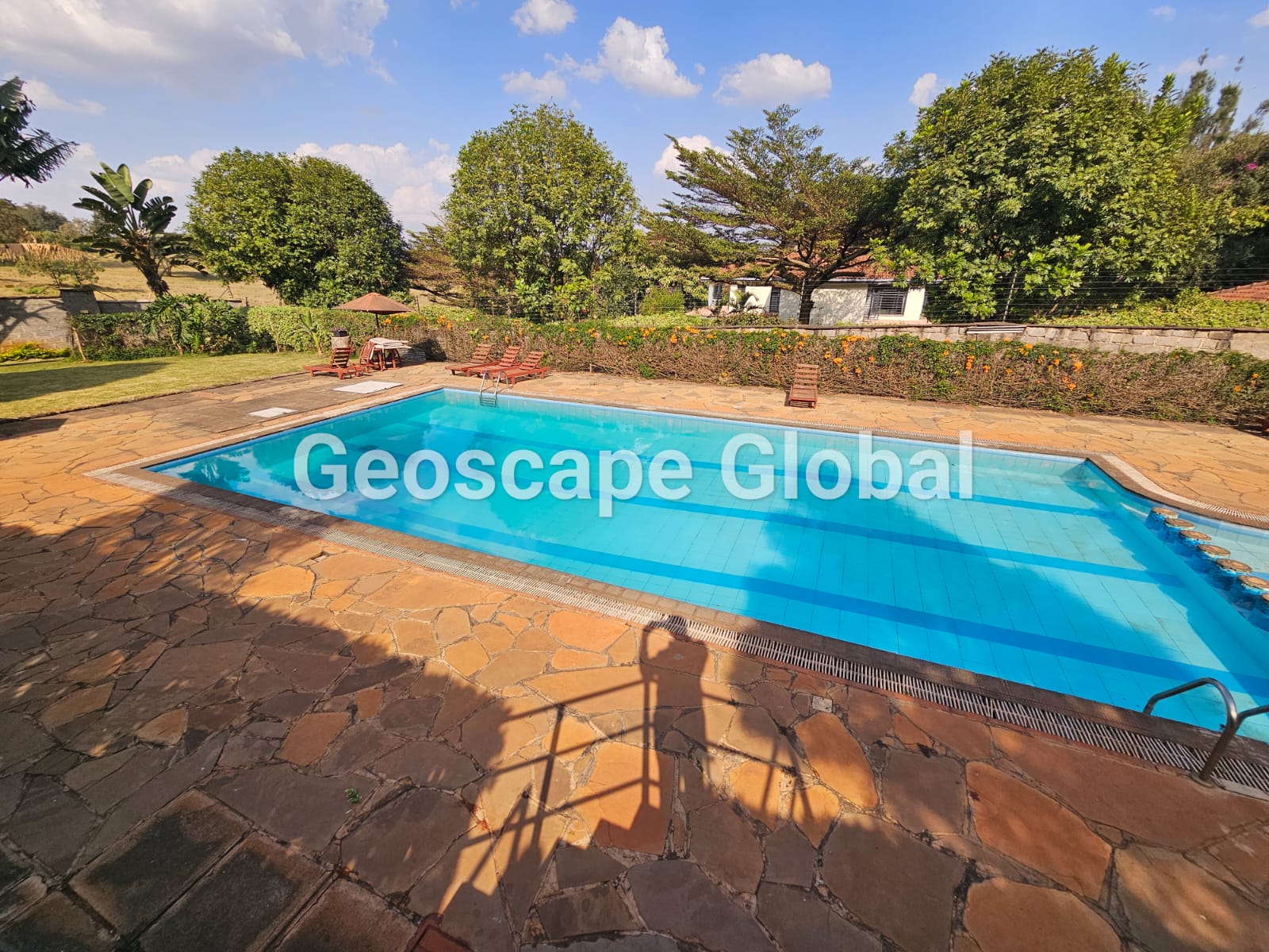 For Rent: 4-Bedroom Villa in Nyari