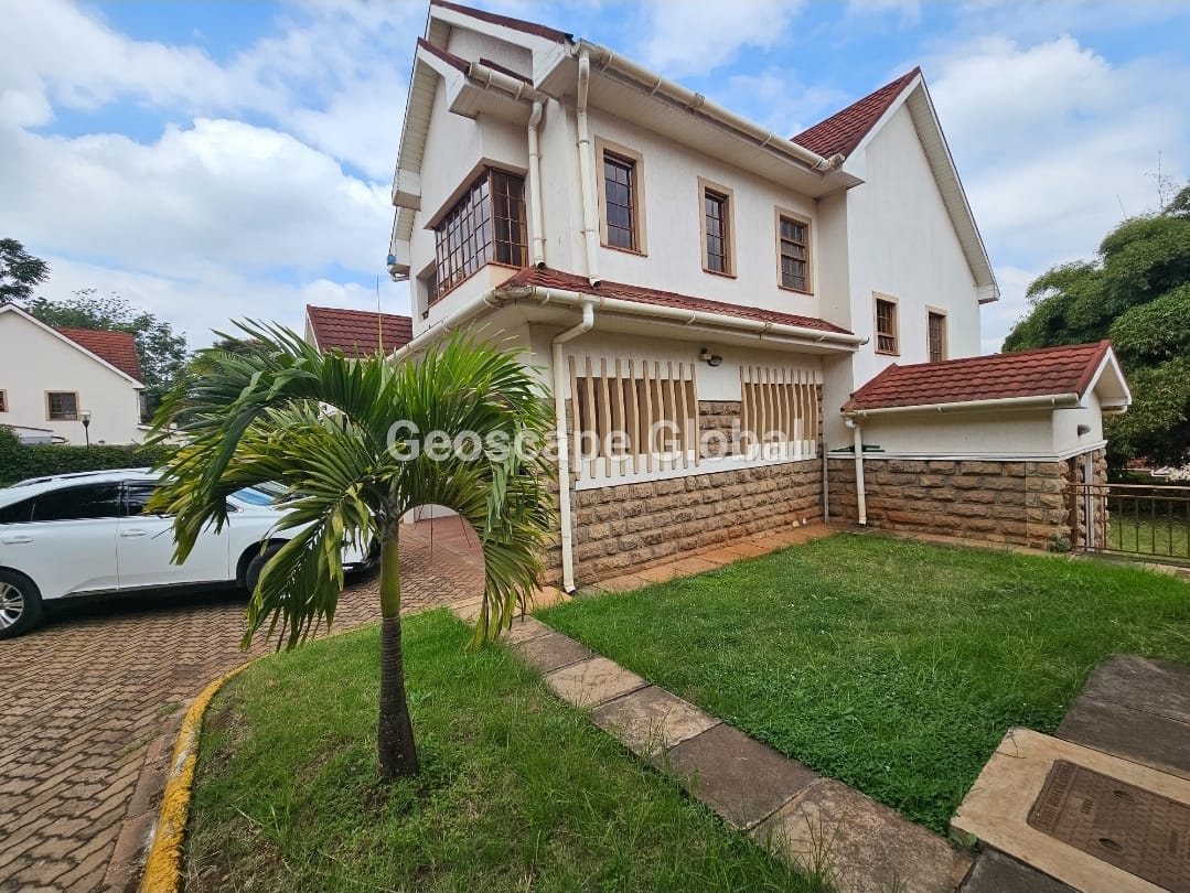 Four-Bedroom Villa for Rent in Rosslyn