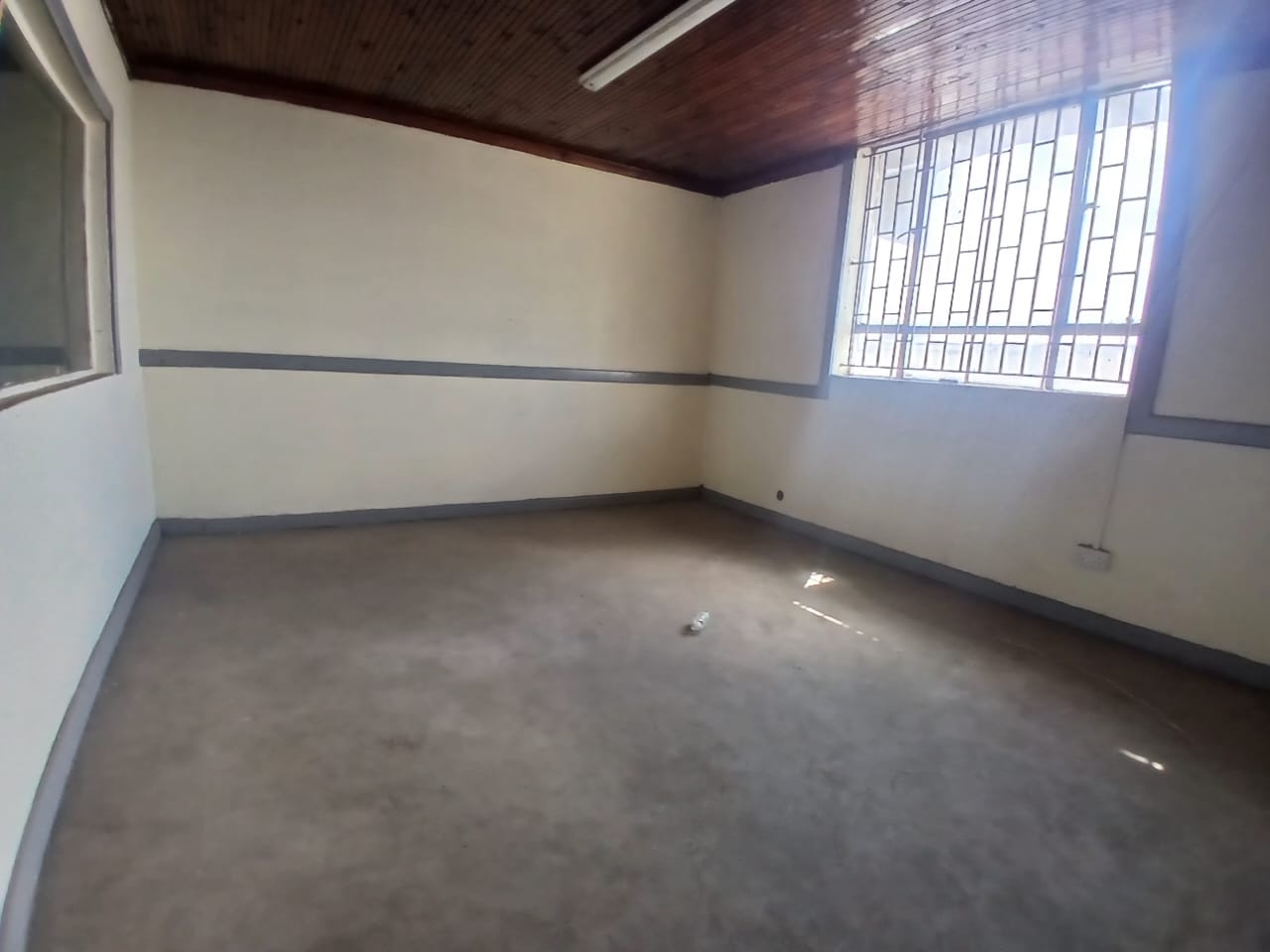 20,000 SQ. FT WAREHOUSE/GODOWN – INDUSTRIAL AREA