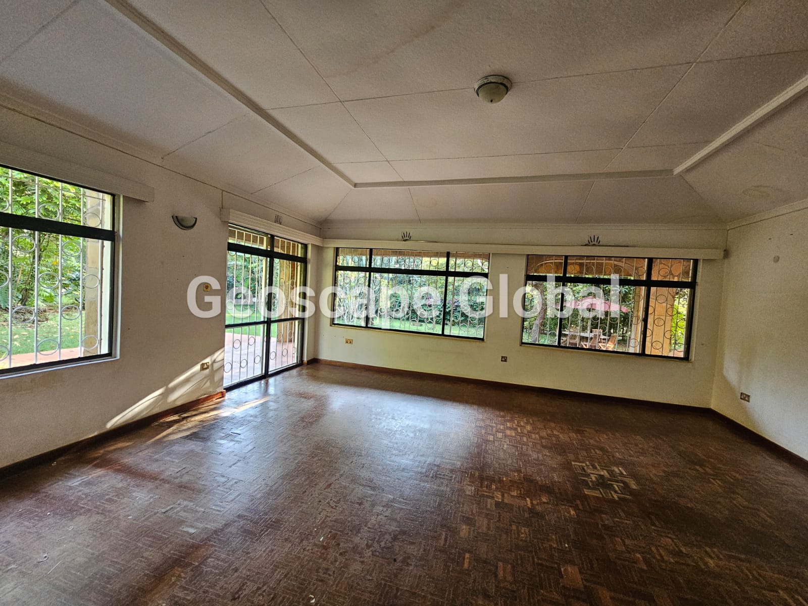 Kyuna – Four-Bedroom Cottage for Rent