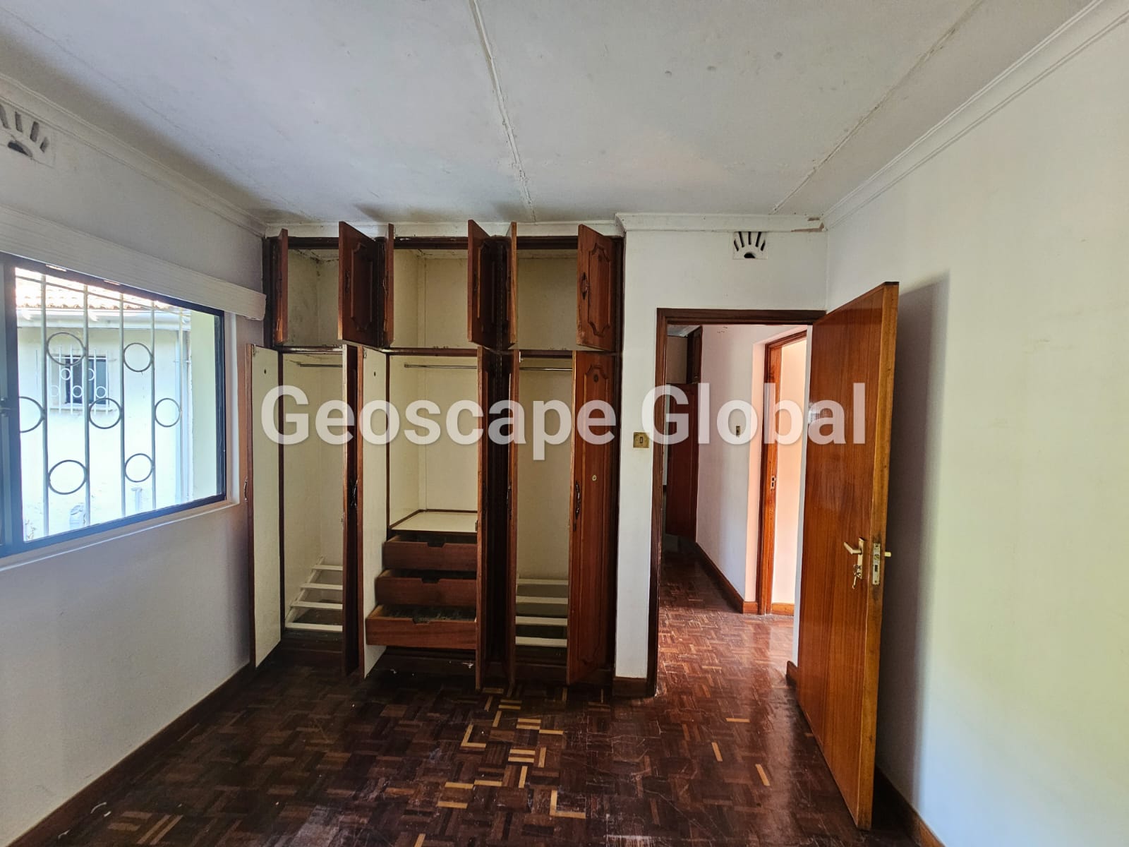 Kyuna – Four-Bedroom Cottage for Rent