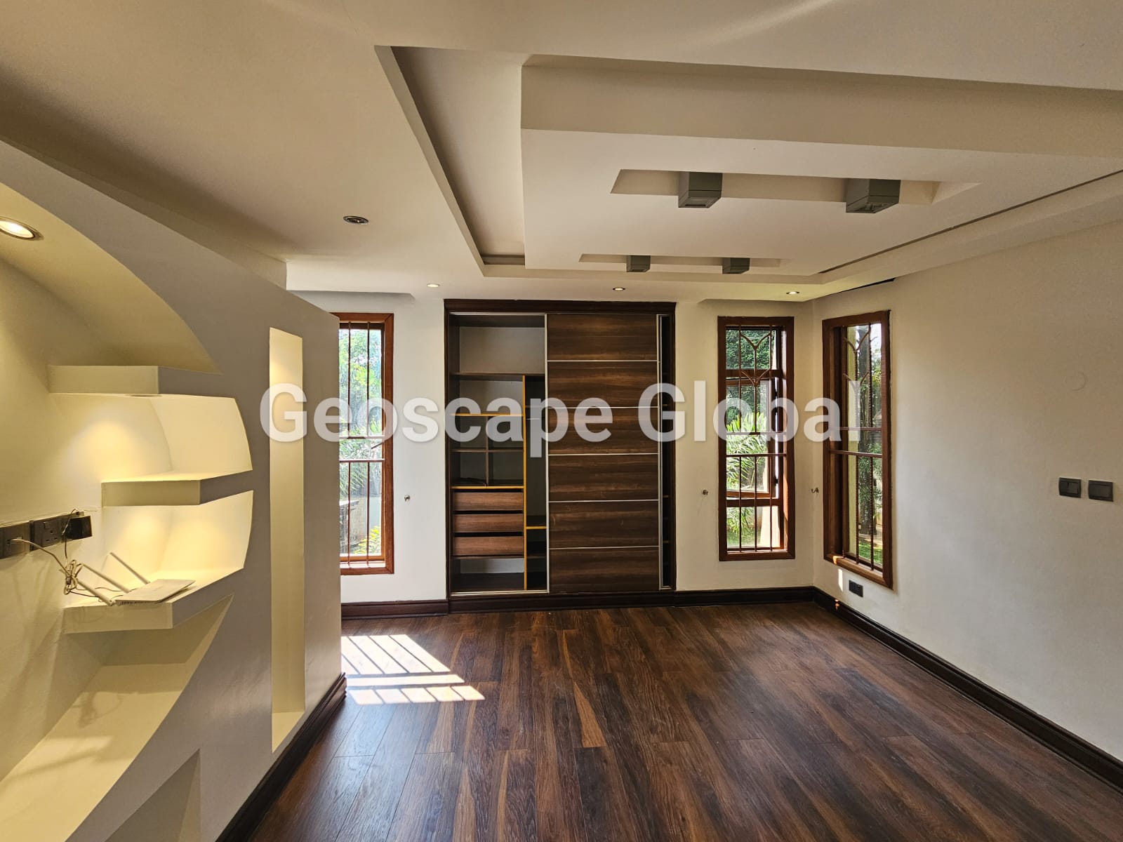 Kyuna – Five-Bedroom House for Rent