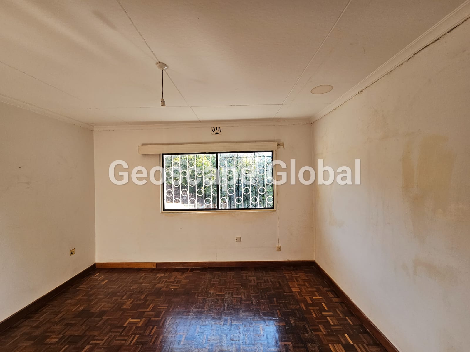 KYUNA – FOUR-BEDROOM COTTAGE FOR RENT