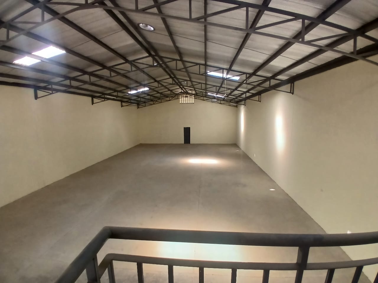 FOR SALE: Athi River – 6,136 SQ FT Warehouse