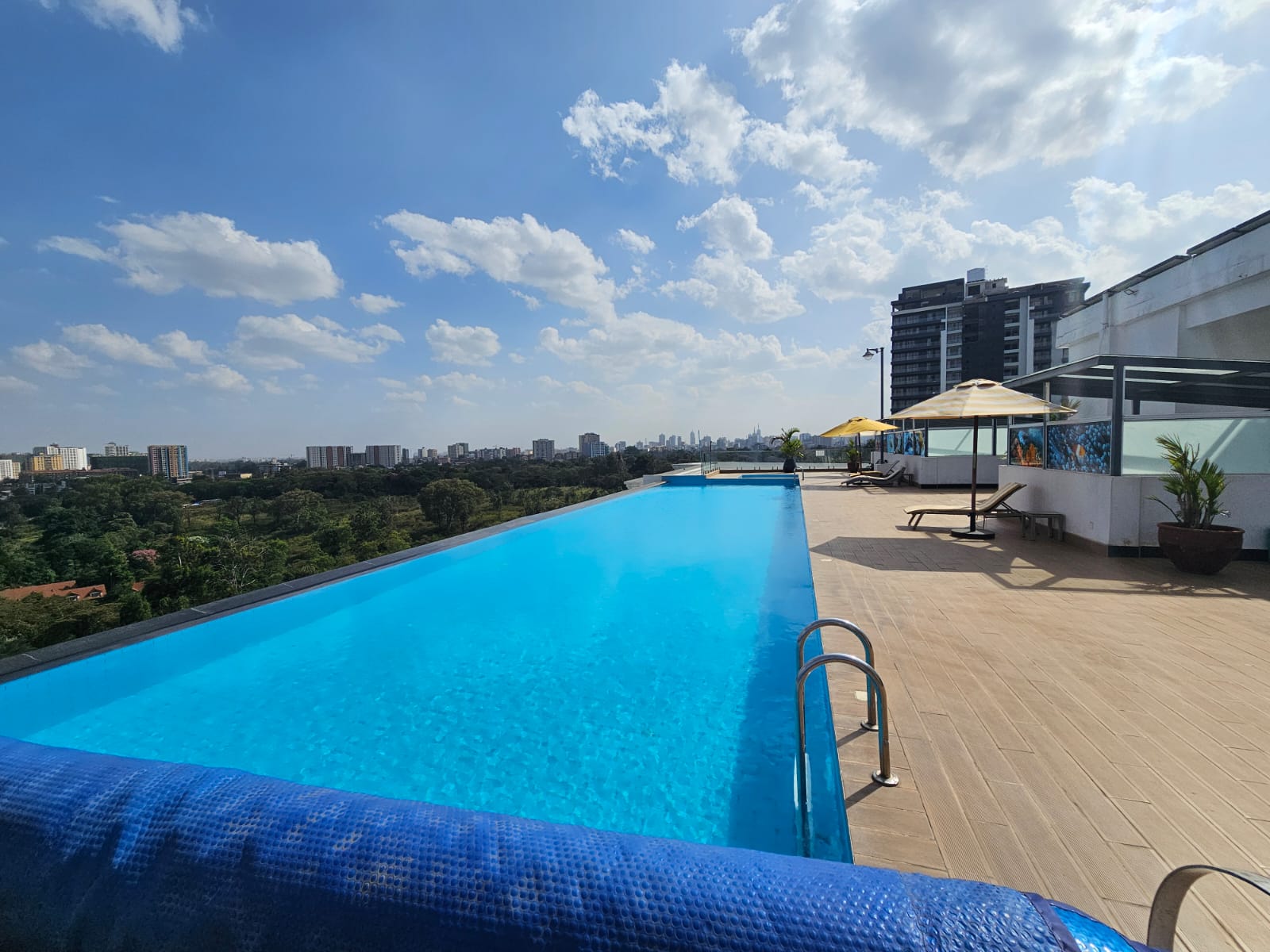 FOR RENT: SPRINGVALLEY TWO-BEDROOM FURNISHED APARTMENT