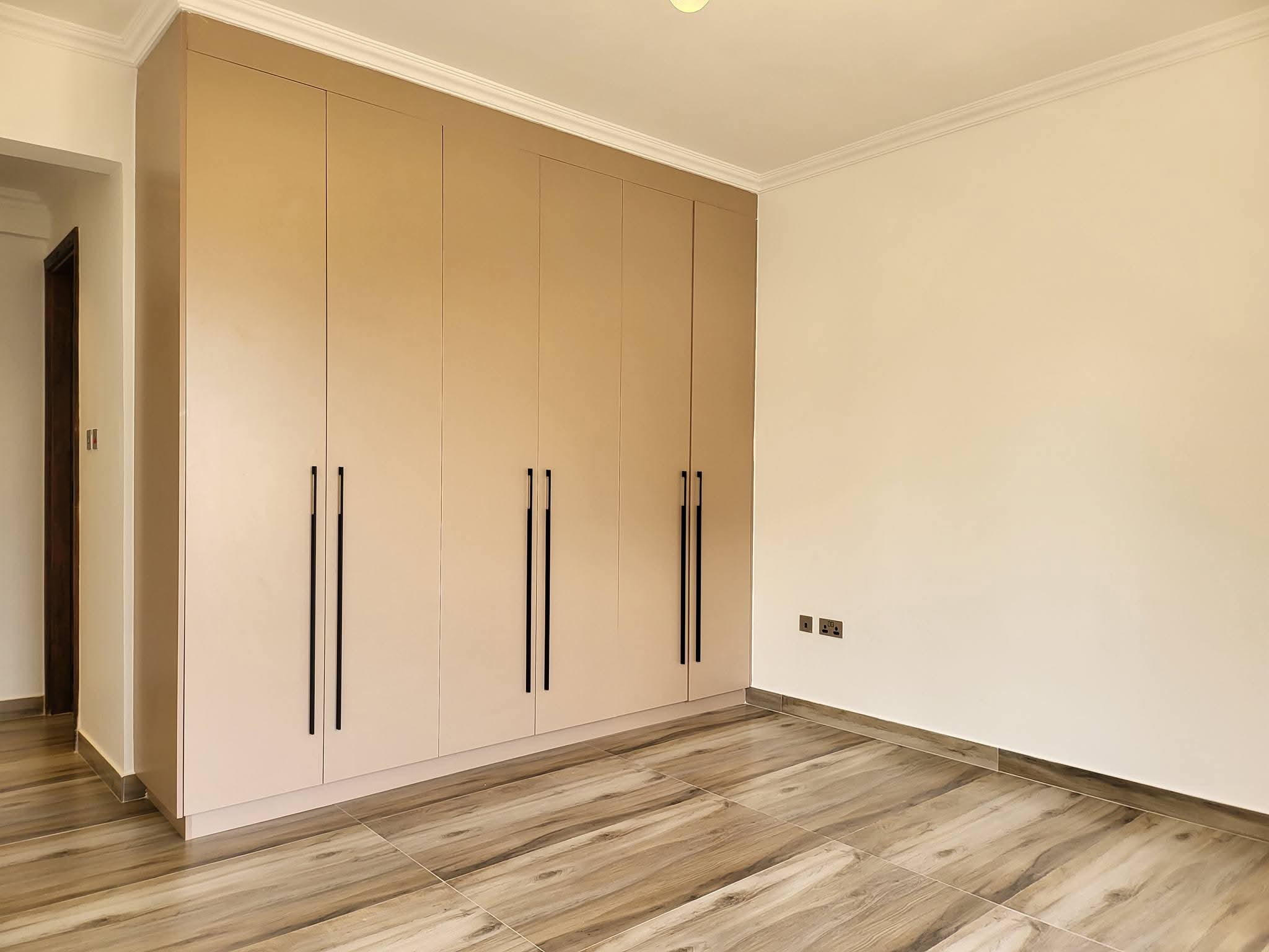 For Rent: Two-Bedroom Apartment – Brookside