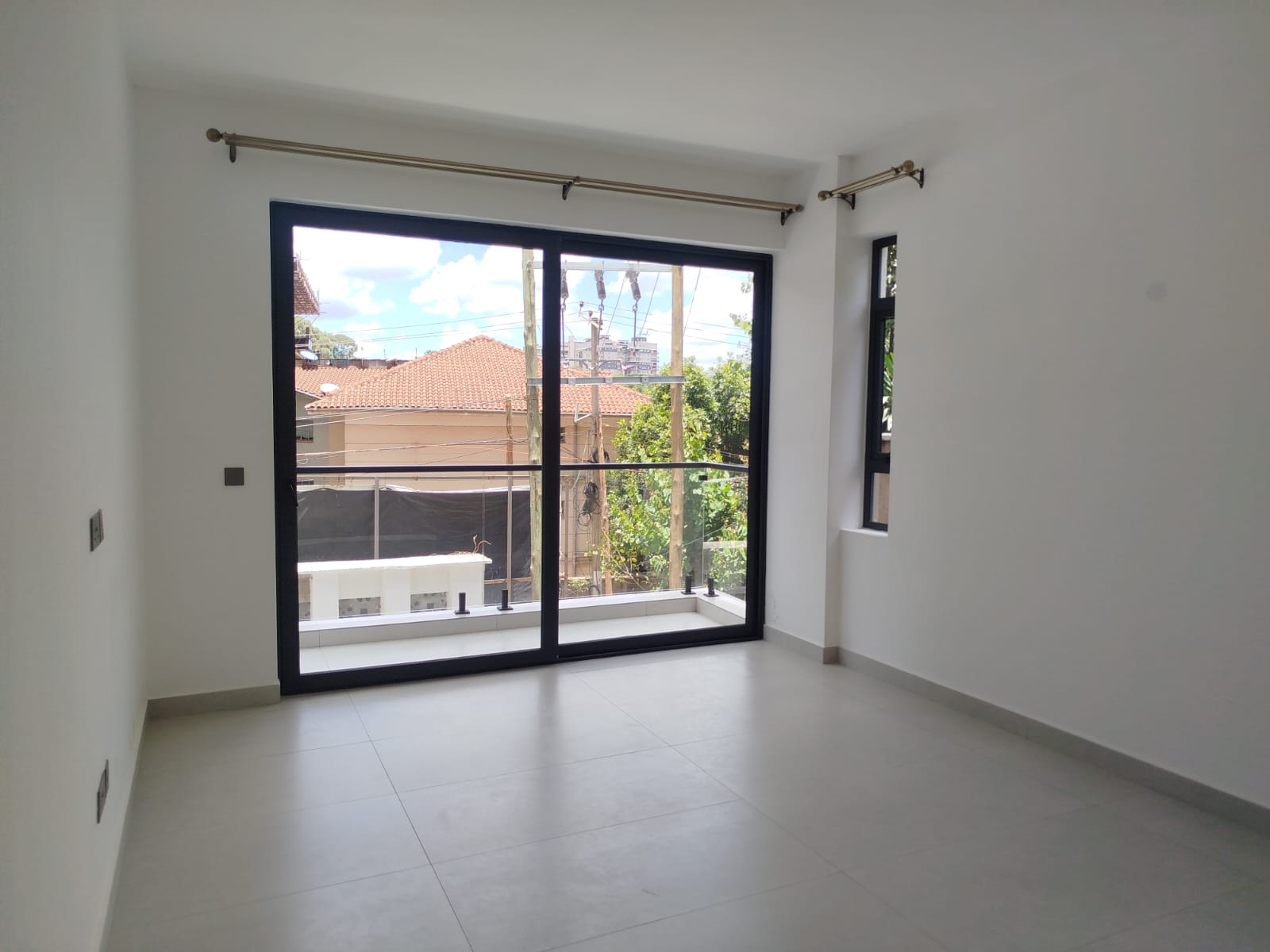 For Sale: Three-Bedroom + DSQ Apartment – Brookside