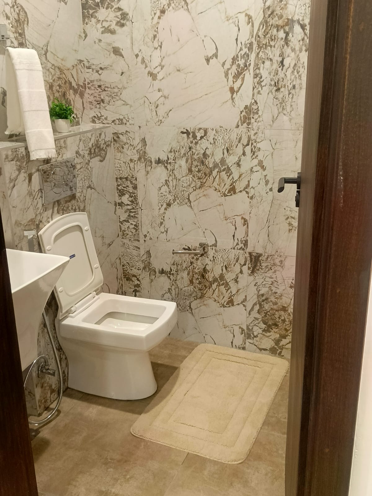 For Rent: Three-Bedroom Furnished Apartment – Brookside