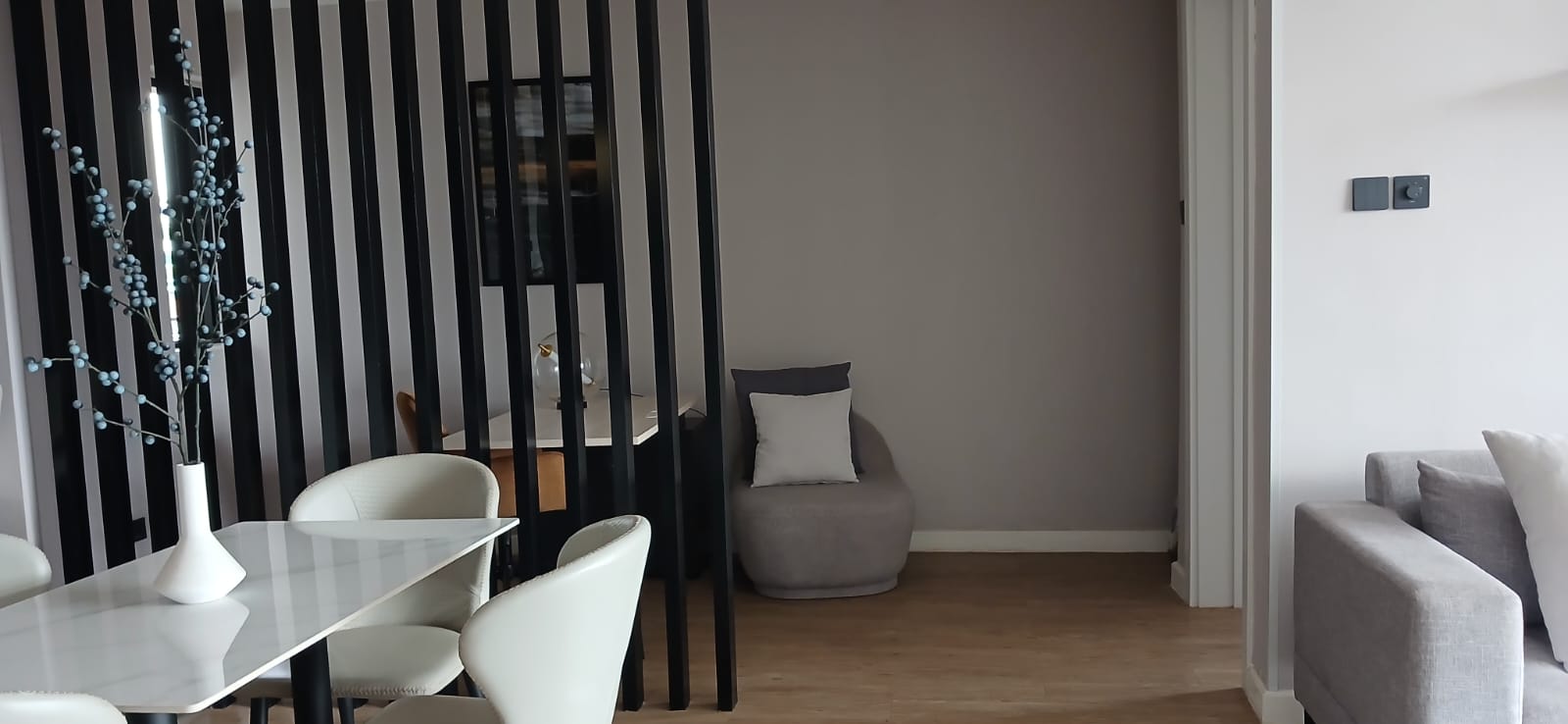 For Rent: Furnished 2-Bedroom Apartment with SQ – Brookside