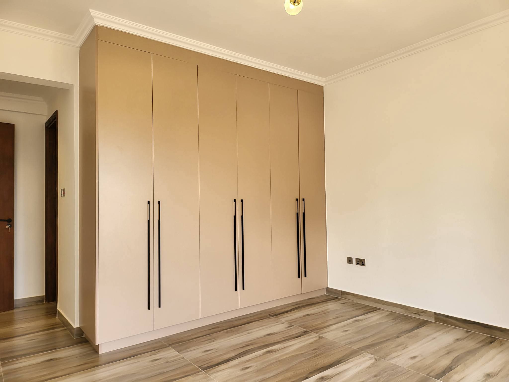 For Rent: Two-Bedroom Apartment – Brookside