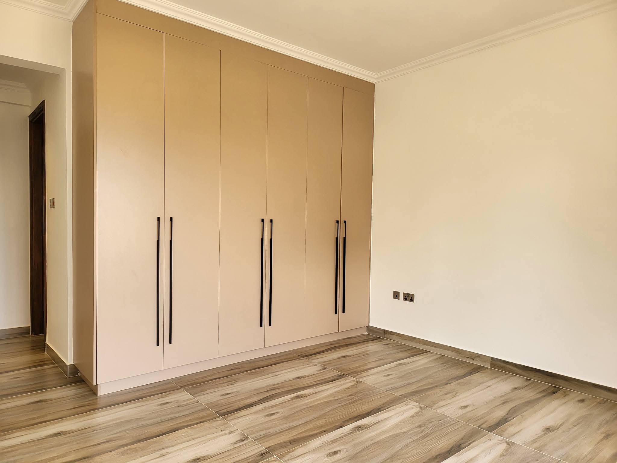 For Rent: Two-Bedroom Apartment – Brookside