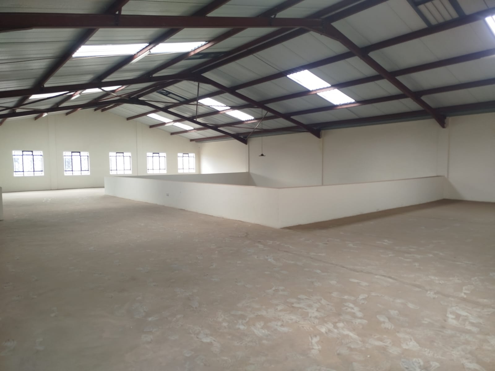 FOR RENT: Warehouse – Baba Dogo, Ruaraka