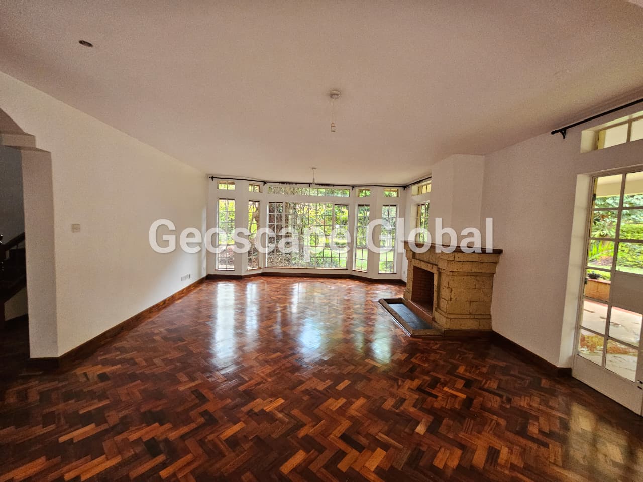 FOR RENT: Five-Bedroom House – Rosslyn