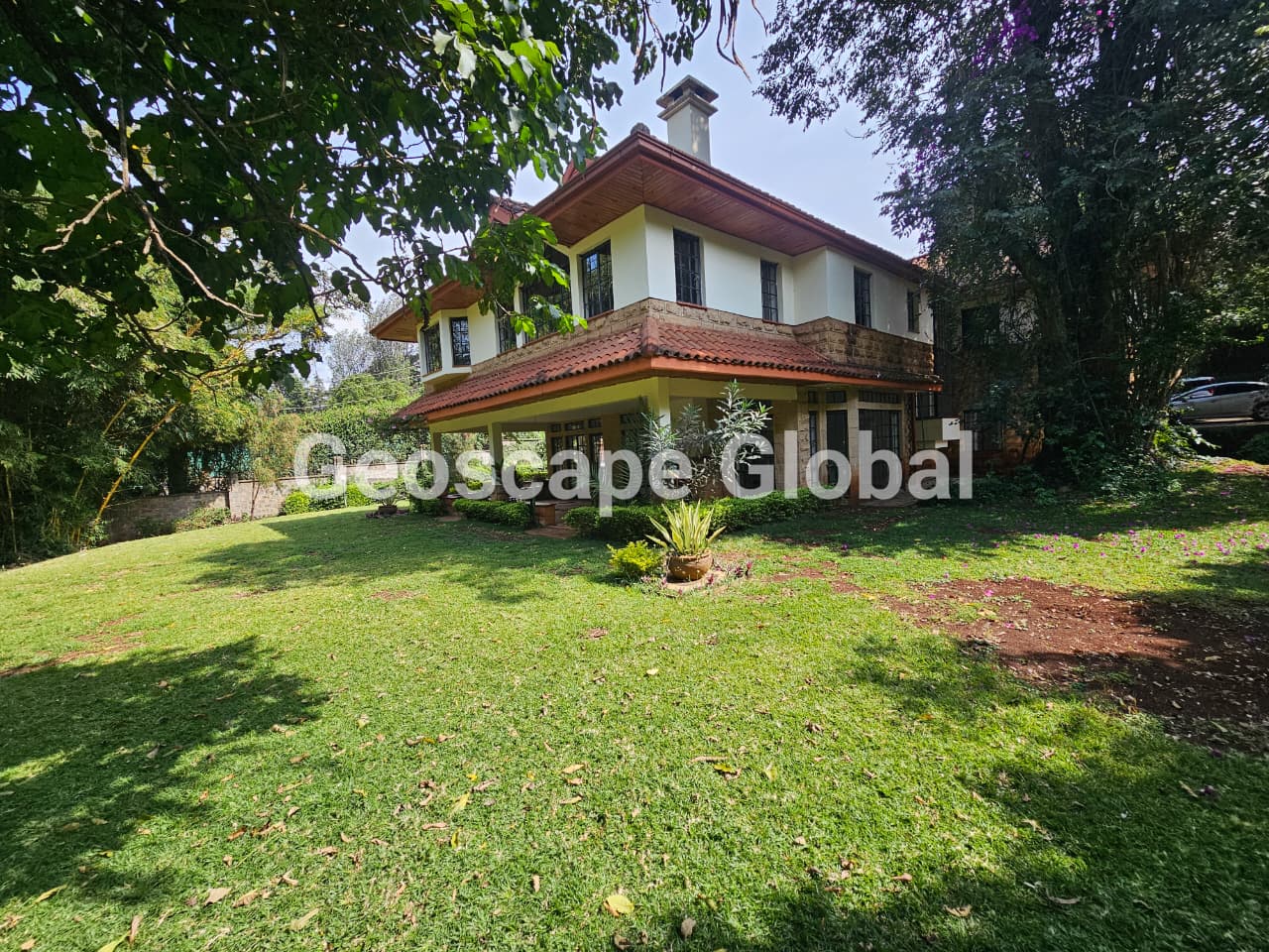 FOR RENT: Five-Bedroom House – Rosslyn
