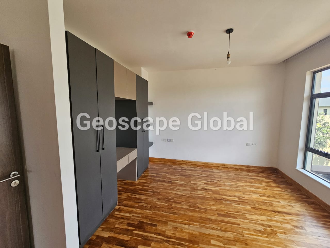 For Rent: Four-Bedroom Furnished Townhouse – Rosslyn