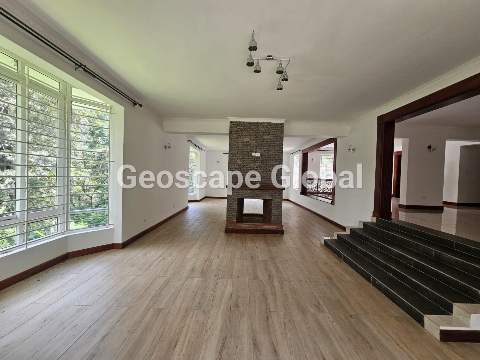 For Rent: 5-Bedroom House – Rosslyn