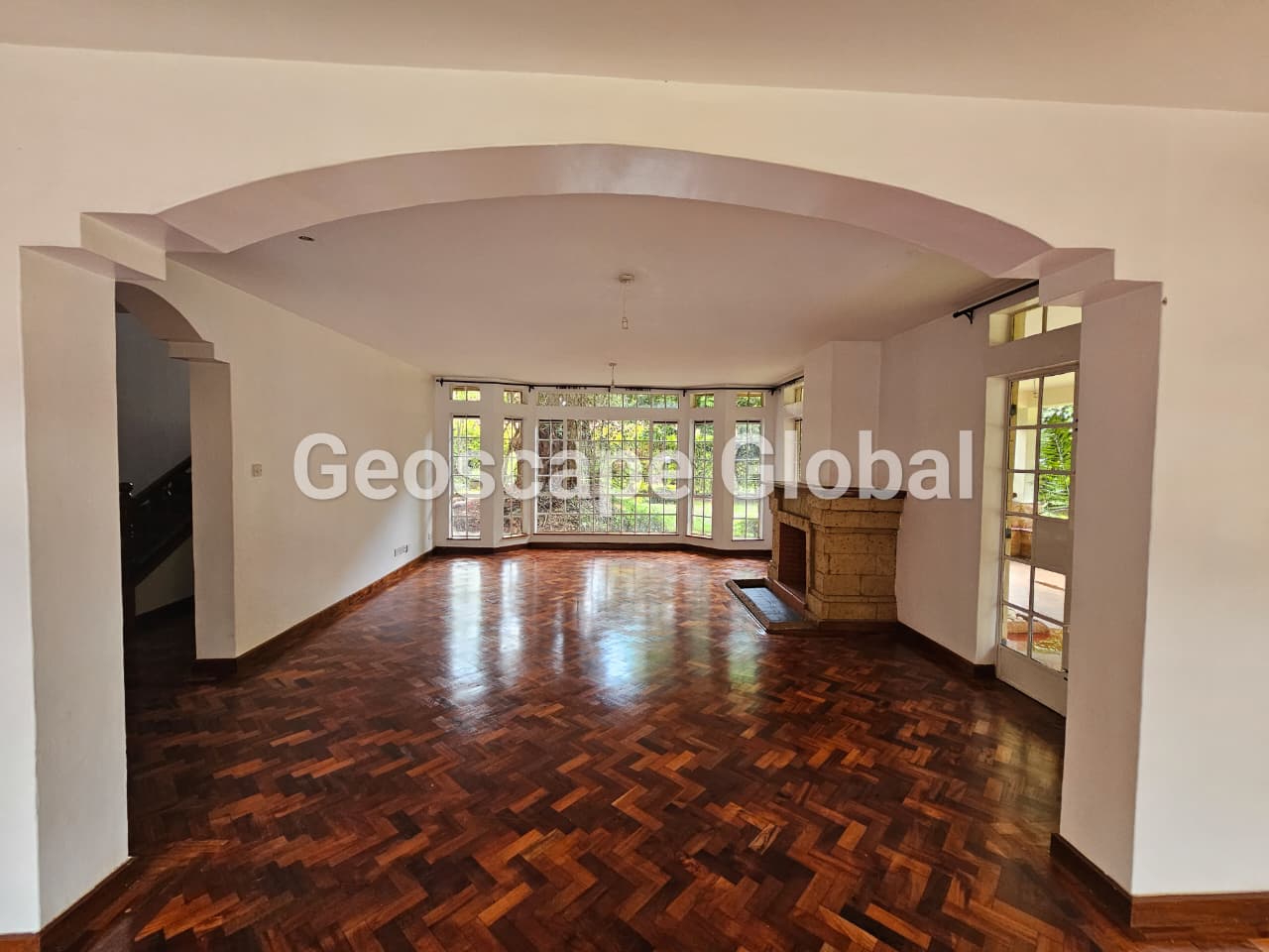 FOR RENT: Five-Bedroom House – Rosslyn