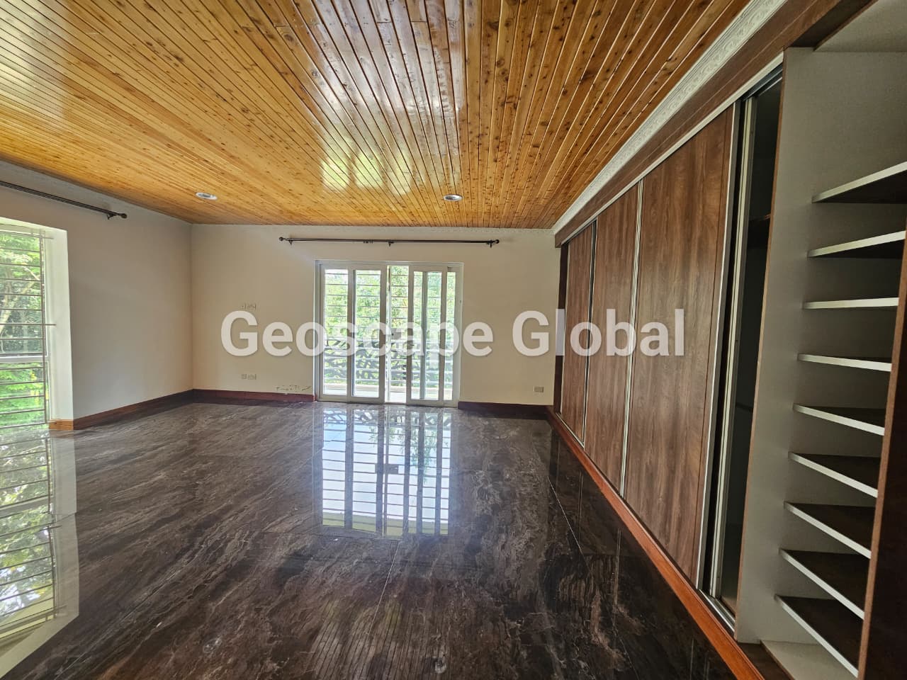 FOR RENT: Five-Bedroom House in Gated Community – Rosslyn
