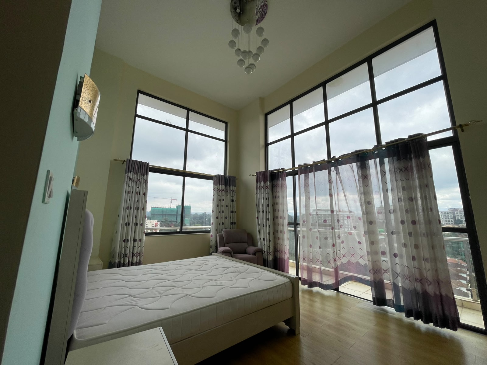 For Rent: 6-Bedroom Penthouse Duplex – Brookside |