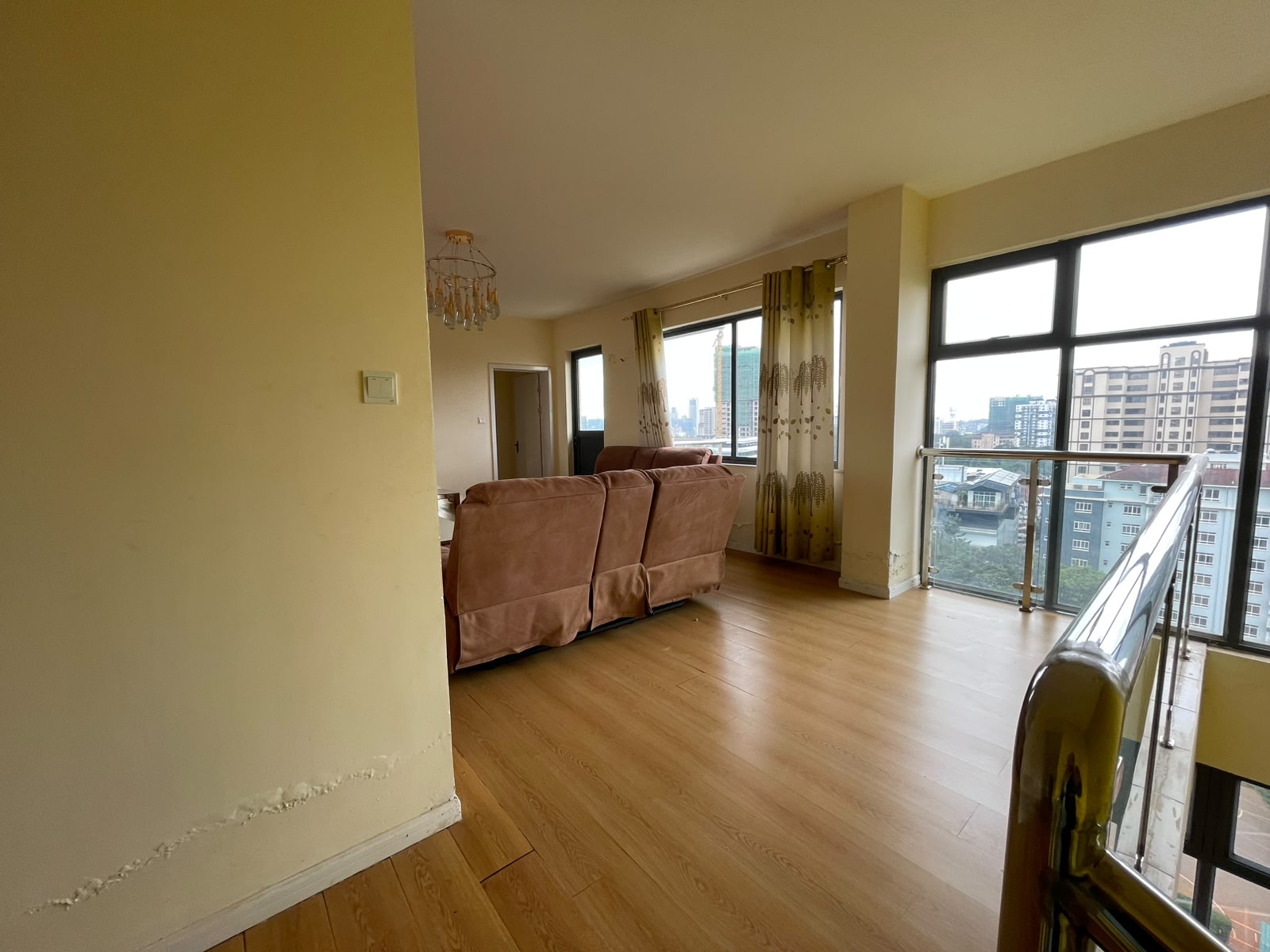 For Rent: 6-Bedroom Penthouse Duplex – Brookside |