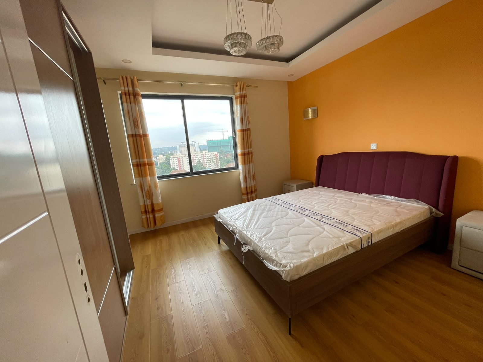 For Rent: 6-Bedroom Penthouse Duplex – Brookside |