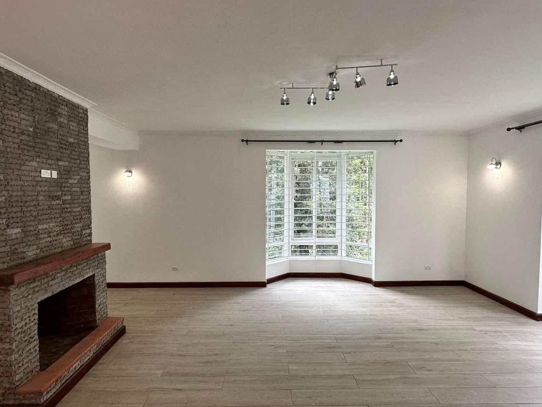 FOR RENT: Five-Bedroom House – Rosslyn (Gated Community