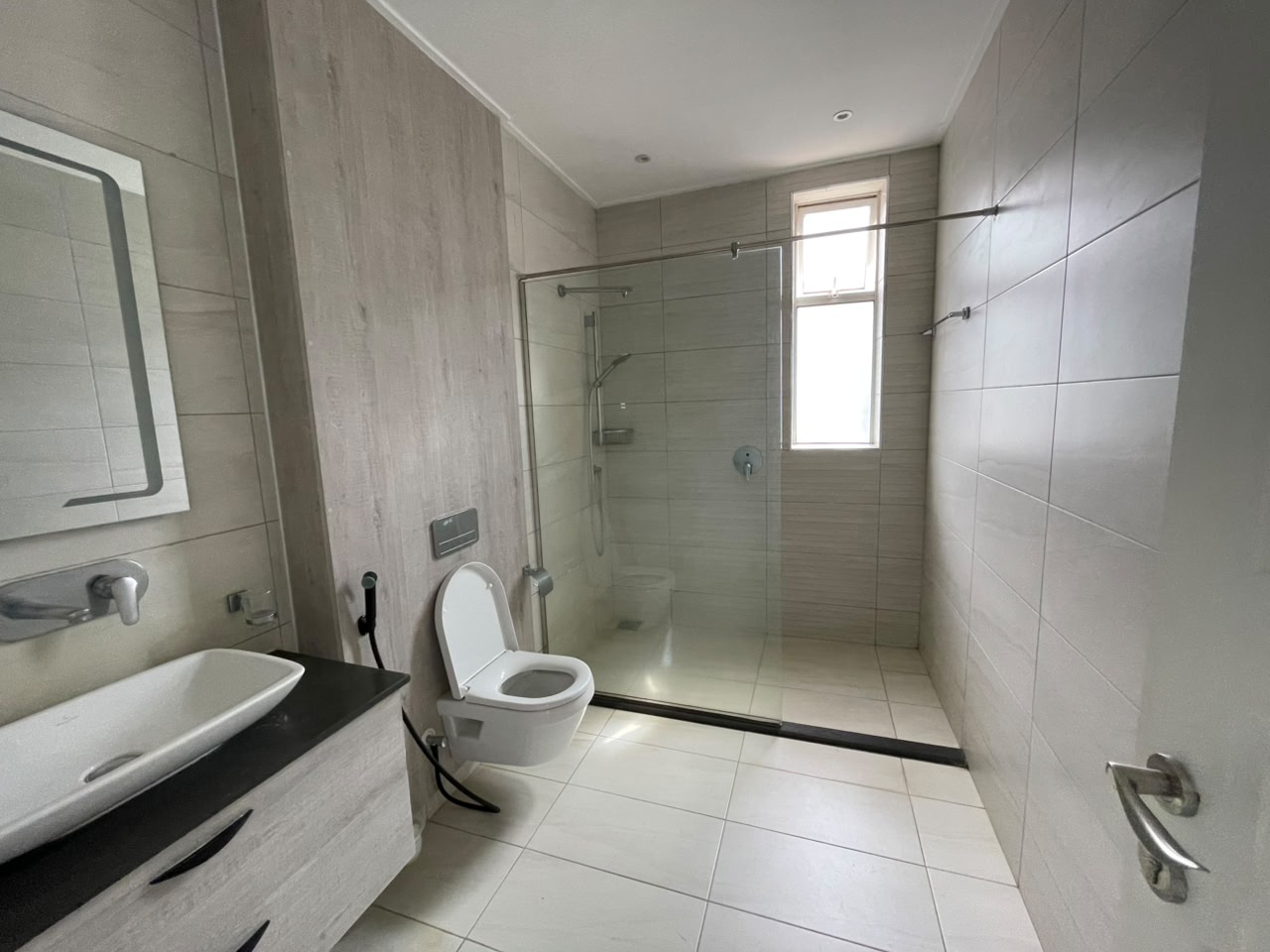 For Rent: Three-Bedroom Unfurnished Apartment with Garden – Westlands