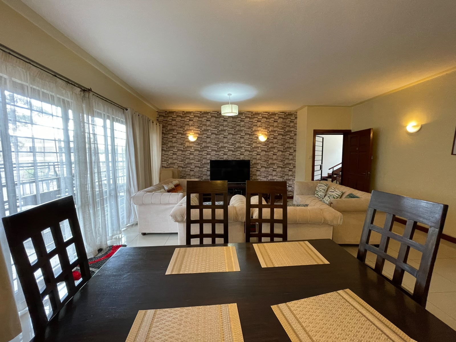 FOR RENT: 3-Bedroom Furnished Apartment – Westlands