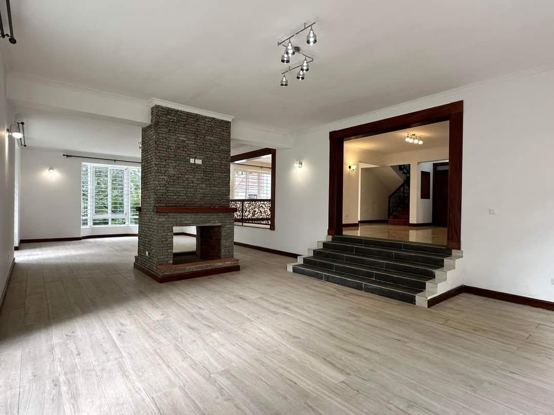 FOR RENT: Five-Bedroom House – Rosslyn (Gated Community
