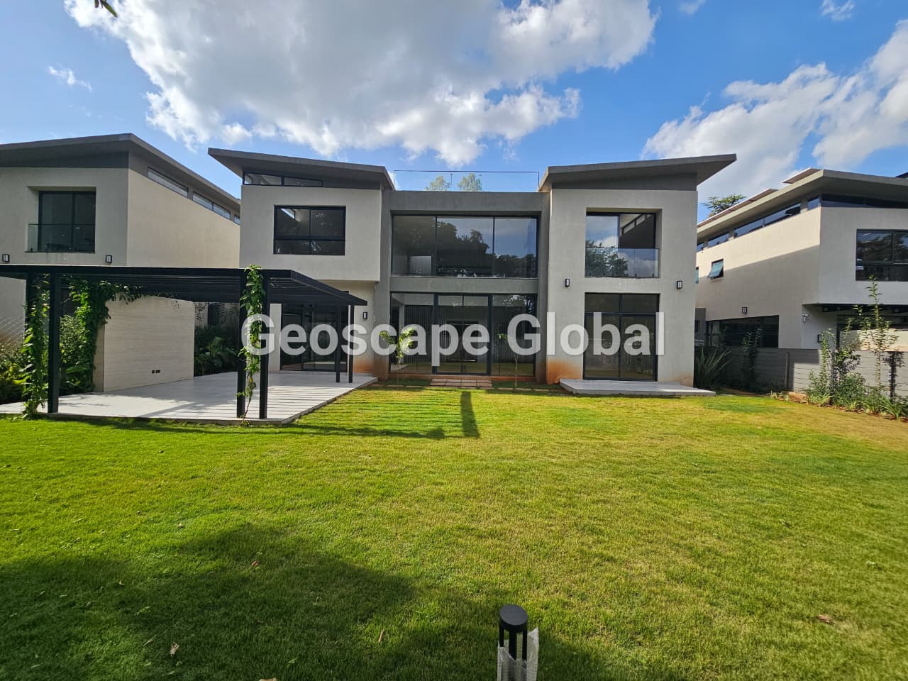 For Rent: Five-Bedroom Villa in a Gated Compound – Runda