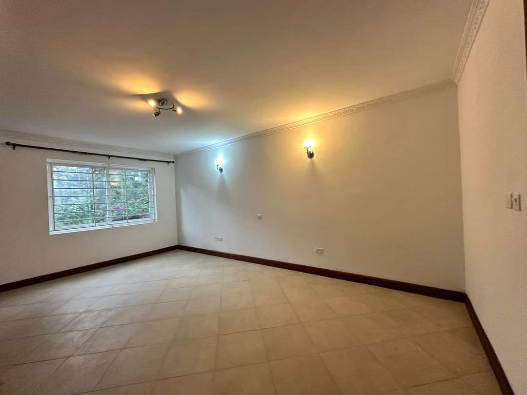 FOR RENT: Five-Bedroom House – Rosslyn (Gated Community