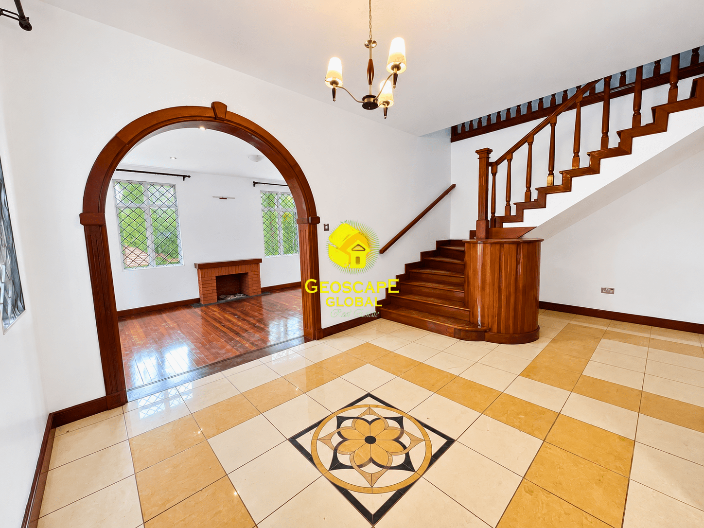FOR RENT: FIVE-BEDROOM HOUSE – ROSSLYN