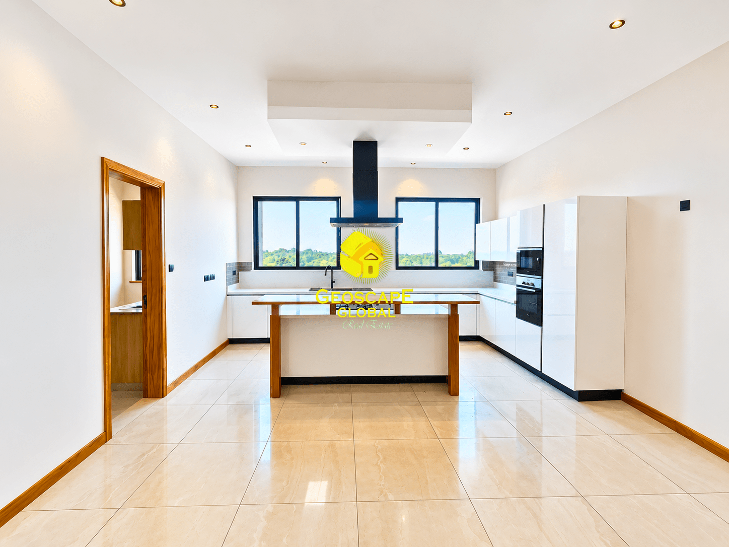 🏡 FOR RENT: Four-Bedroom Unfurnished Apartments – Loresho