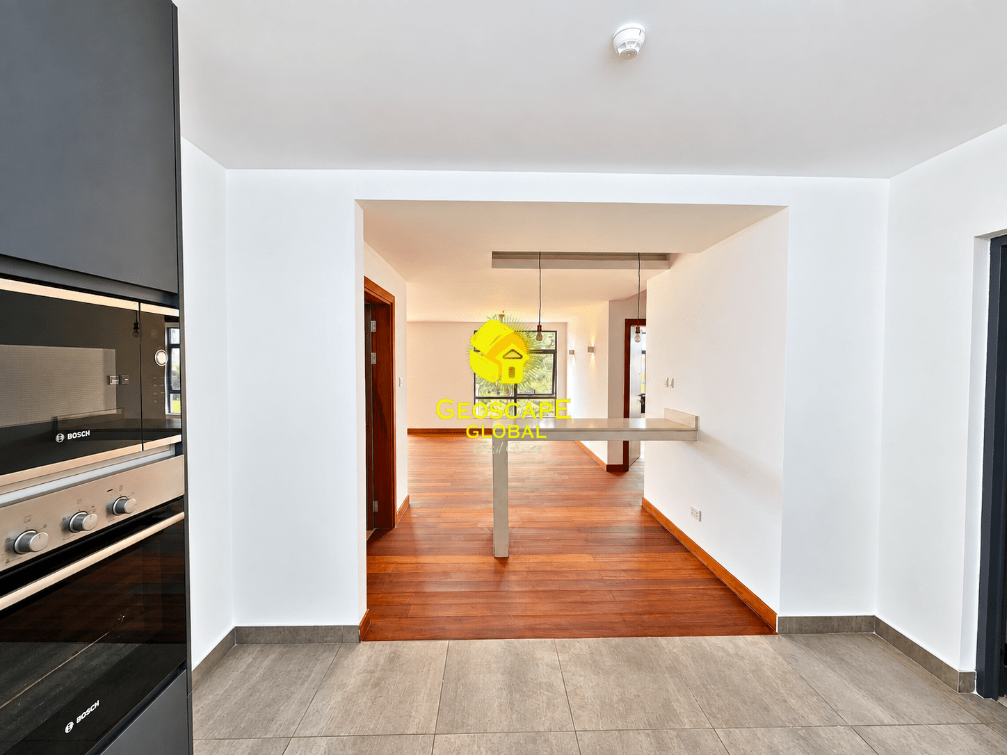 ROSSlyn – Elegant Four-Bedroom Townhouse for Rent