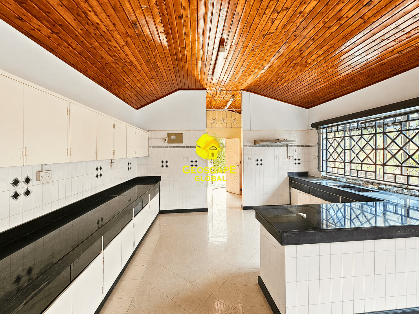 GIGIRI – FIVE-BEDROOM HOUSE FOR RENT