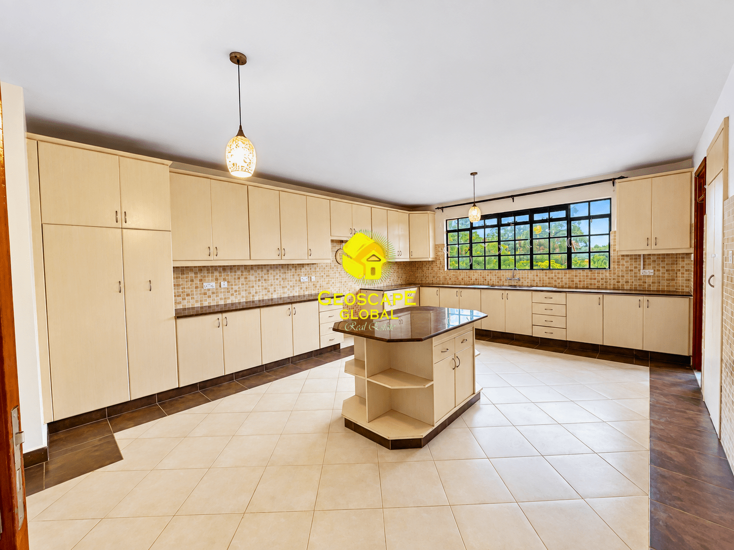 🏡 FOR RENT: Three-Bedroom Unfurnished Apartments – Westlands