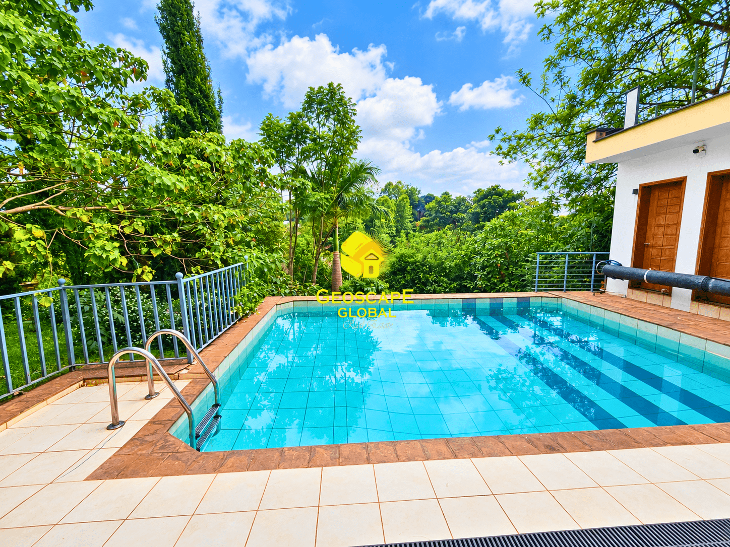 FOR RENT: MODERN FOUR-BEDROOM HOUSE – KITISURU