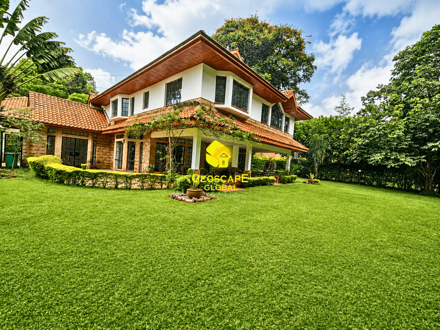 Rosslyn – Five-Bedroom House for Rent