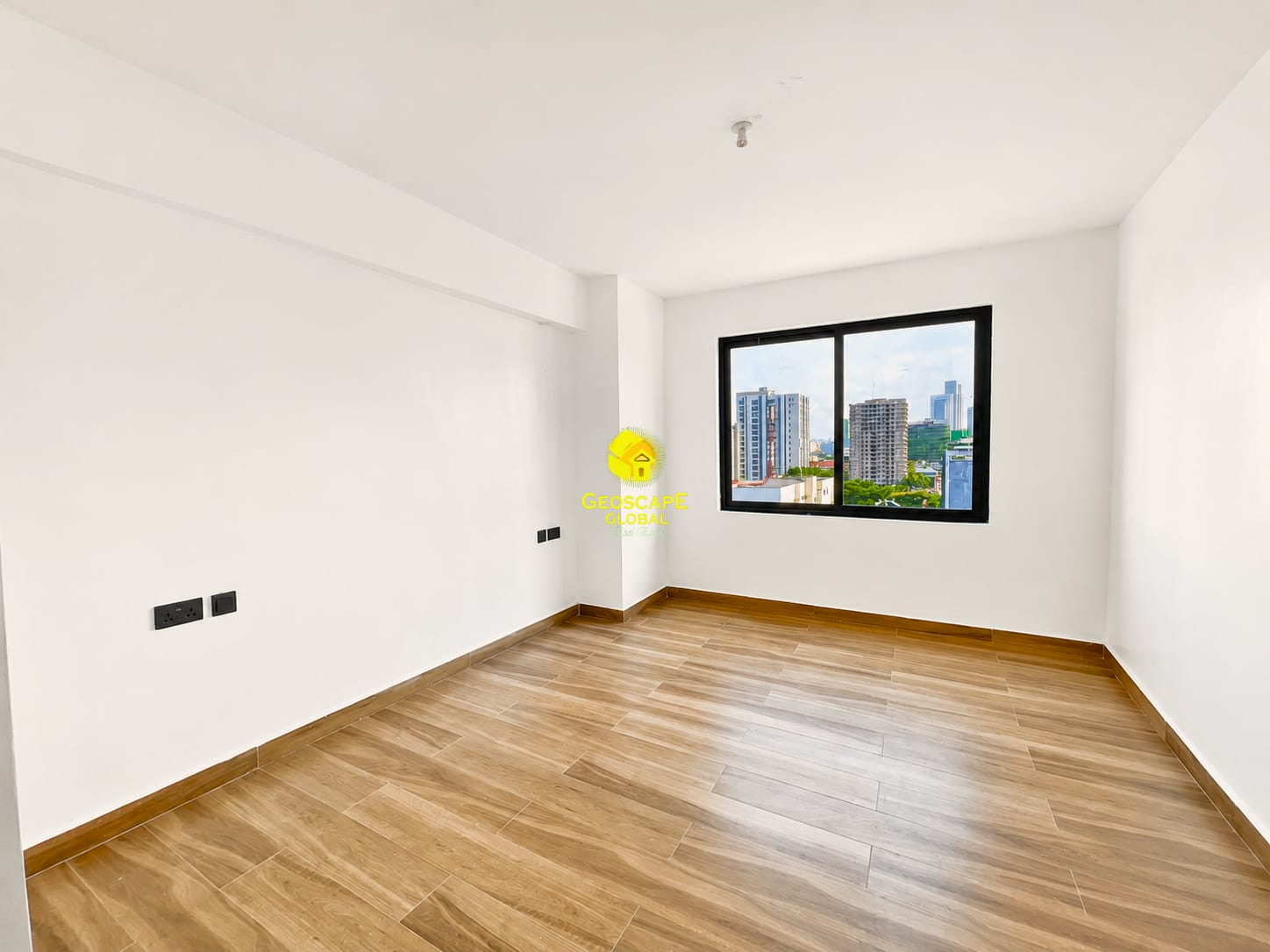 🏡 FOR RENT: Six-Bedroom Unfurnished Apartments – Parklands