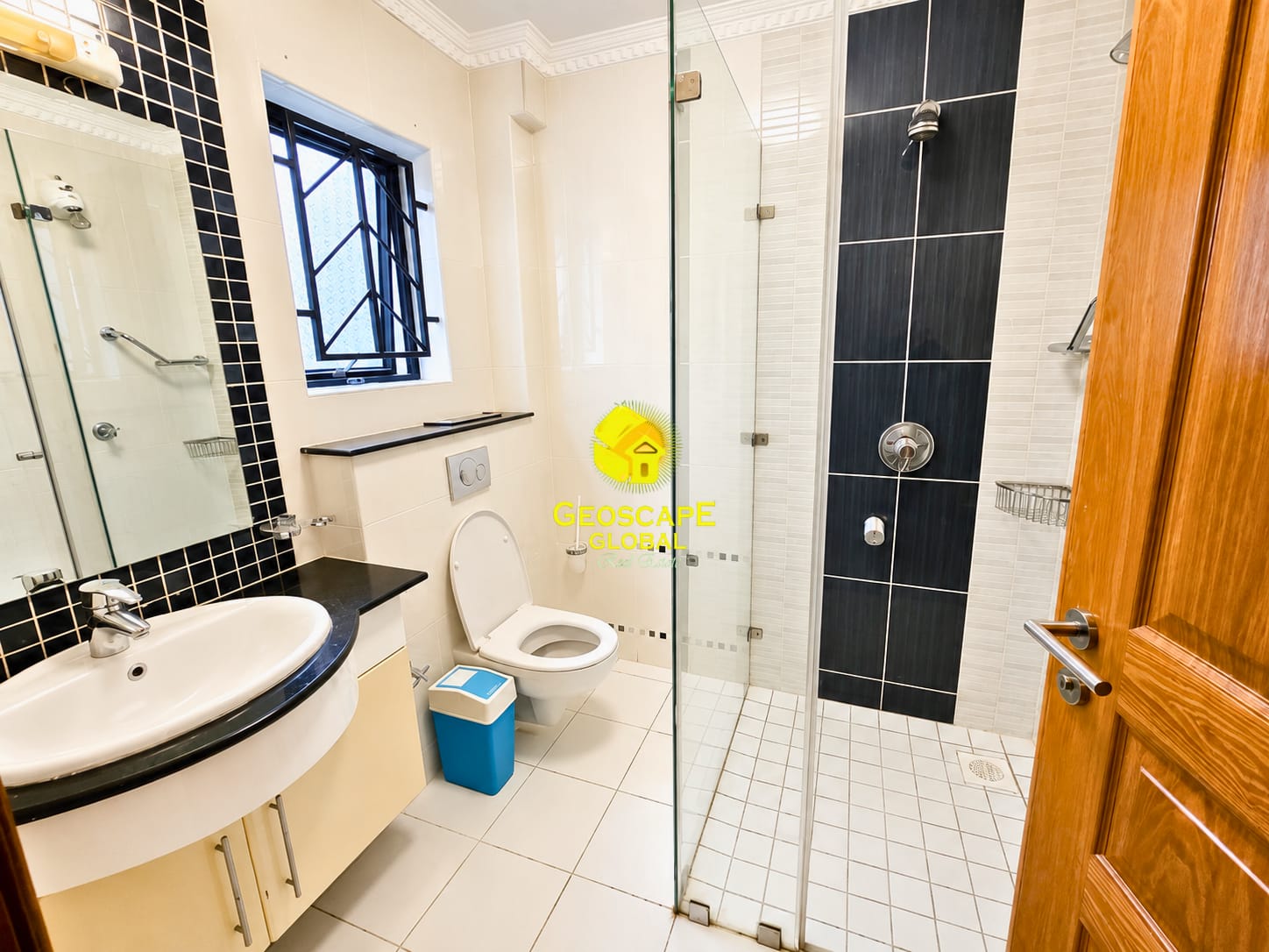 🏡 FOR RENT: Three-Bedroom Furnished Apartment – Lavington