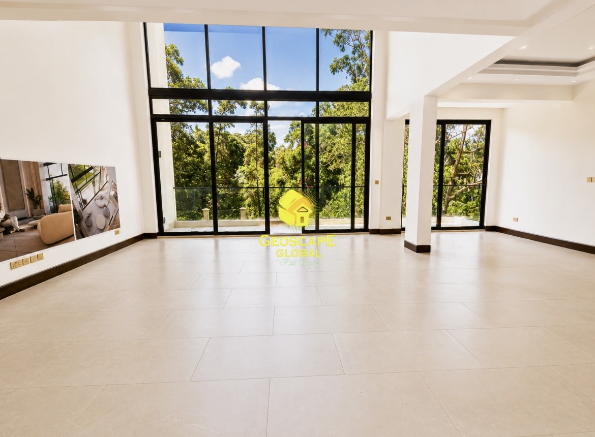 WESTLANDS – 5-BEDROOM TOWNHOUSE WITH DSQ & GARDEN